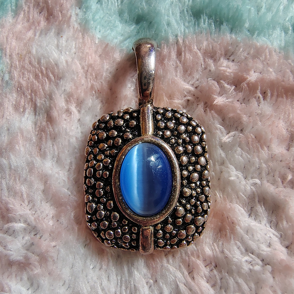 Premier Designs Silver & Morocco Blue Vintage Pendant